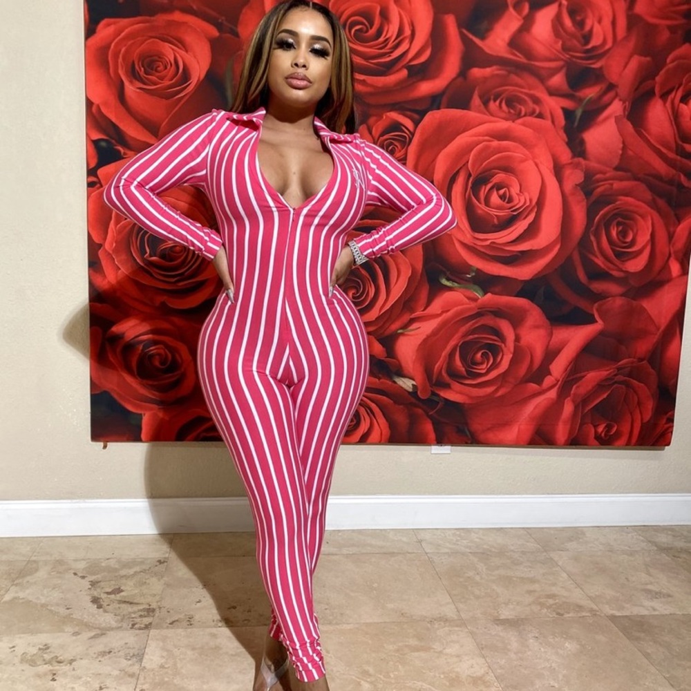 Gsuwoo Pussycat jumpsuit pink